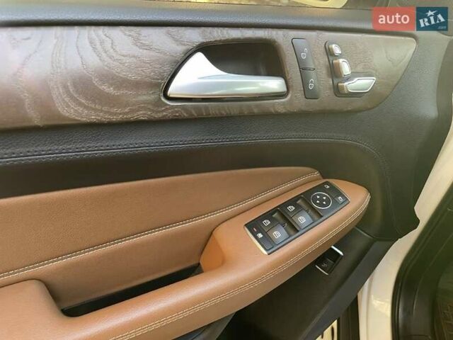 Мерседес ГЛЕ-Класс 2016 в Белой Церкве на Automoto.ua Белый Мерседес ГЛЕ-Класс, объемом двигателя 2.14 л и пробегом 198 тыс. км за 32999 $, фото 6 на Automoto.ua