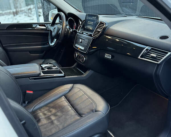 Білий Мерседес ГЛЕ-Клас, об'ємом двигуна 2.14 л та пробігом 132 тис. км за 33000 $, фото 29 на Automoto.ua