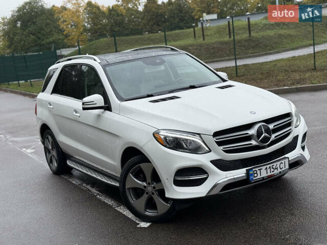 Белый Мерседес ГЛЕ-Класс, объемом двигателя 3.5 л и пробегом 80 тыс. км за 29900 $, фото 3 на Automoto.ua