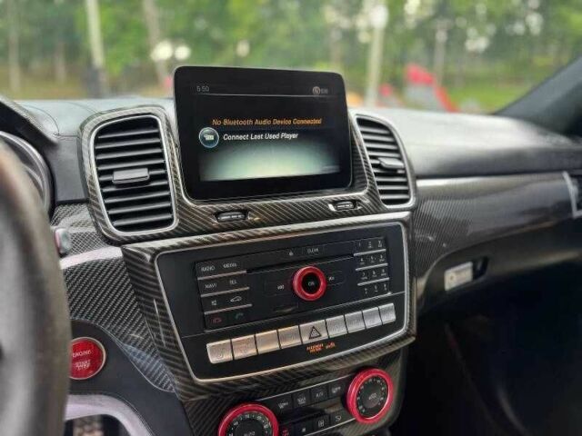 Белый Мерседес ГЛЕ-Класс, объемом двигателя 5.5 л и пробегом 118 тыс. км за 10000 $, фото 12 на Automoto.ua