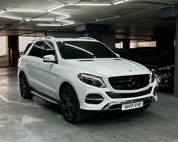 Мерседес ГЛЕ-Класс 2016 в Одессе на Automoto.ua Белый Мерседес ГЛЕ-Класс, объемом двигателя 3.5 л и пробегом 139 тыс. км за 26500 $, фото 4 на Automoto.ua