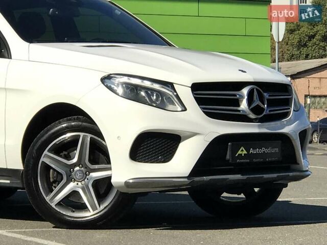 Белый Мерседес ГЛЕ-Класс, объемом двигателя 3 л и пробегом 188 тыс. км за 29500 $, фото 4 на Automoto.ua
