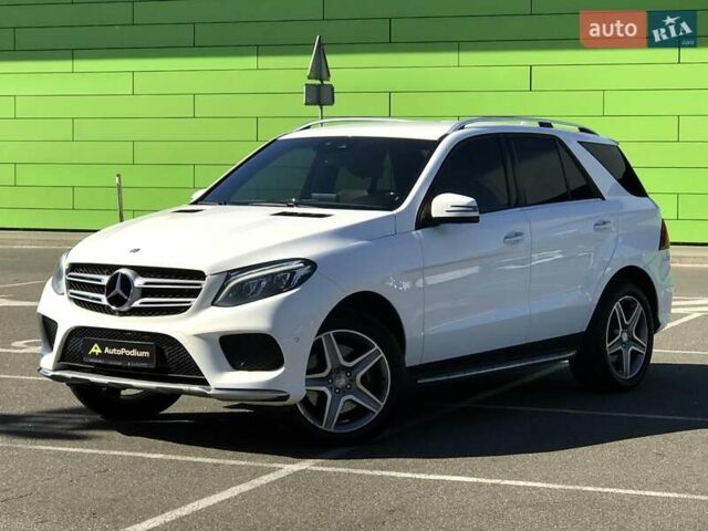 Белый Мерседес ГЛЕ-Класс, объемом двигателя 3 л и пробегом 188 тыс. км за 29500 $, фото 6 на Automoto.ua