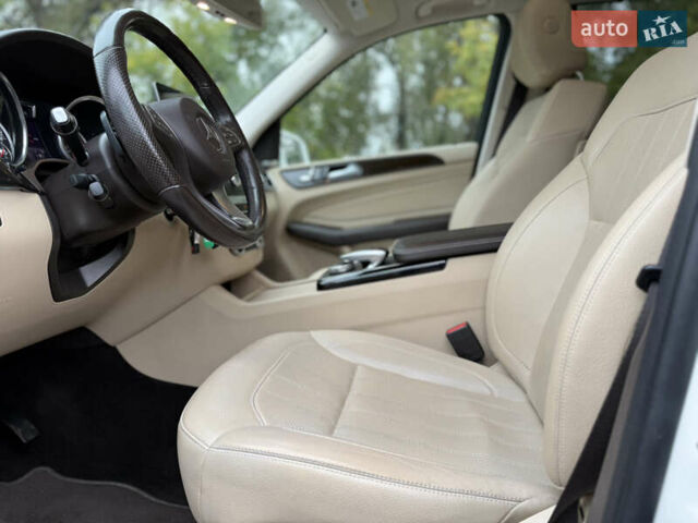 Белый Мерседес ГЛЕ-Класс, объемом двигателя 3.5 л и пробегом 80 тыс. км за 29900 $, фото 18 на Automoto.ua