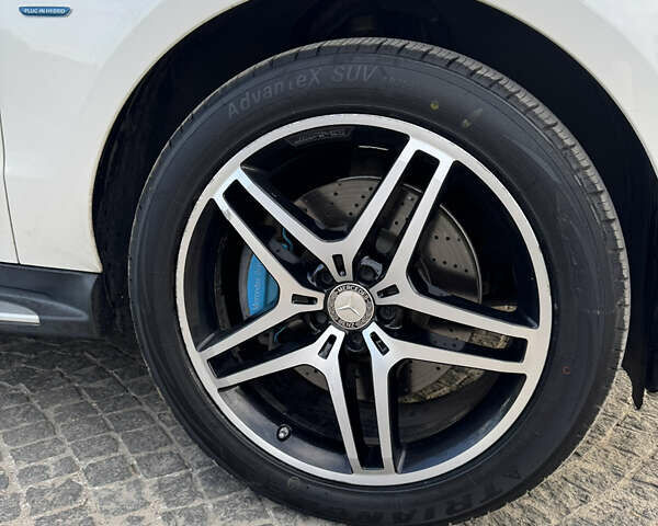 Белый Мерседес ГЛЕ-Класс, объемом двигателя 3 л и пробегом 225 тыс. км за 31000 $, фото 14 на Automoto.ua