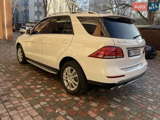 Мерседес ГЛЕ-Класс 2016 в Белой Церкве на Automoto.ua Белый Мерседес ГЛЕ-Класс, объемом двигателя 2.14 л и пробегом 198 тыс. км за 32999 $, фото 4 на Automoto.ua