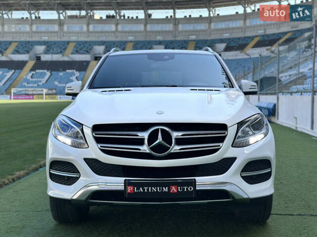 Білий Мерседес ГЛЕ-Клас, об'ємом двигуна 3.5 л та пробігом 237 тис. км за 22900 $, фото 2 на Automoto.ua