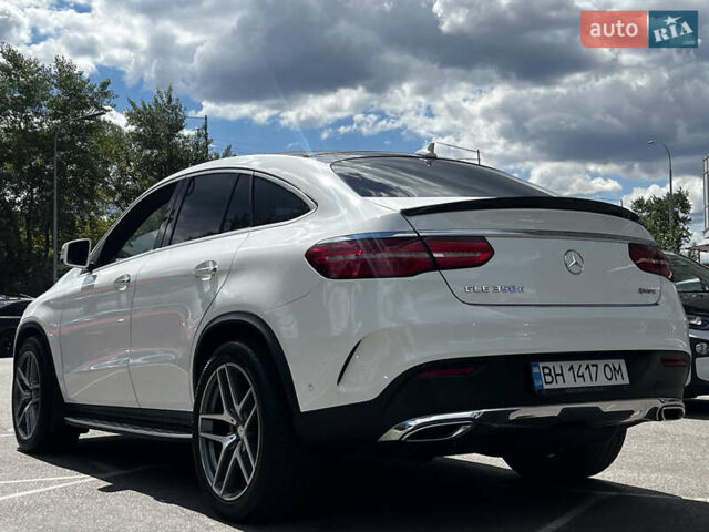 Белый Мерседес ГЛЕ-Класс, объемом двигателя 2.99 л и пробегом 198 тыс. км за 36999 $, фото 3 на Automoto.ua