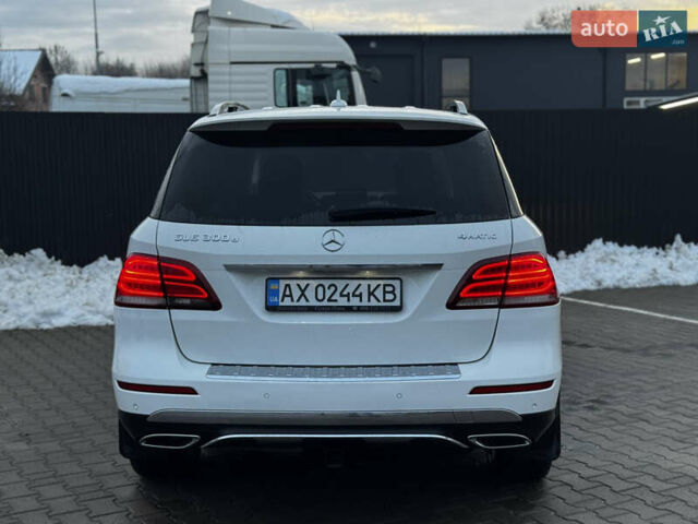 Білий Мерседес ГЛЕ-Клас, об'ємом двигуна 2.14 л та пробігом 132 тис. км за 33000 $, фото 22 на Automoto.ua