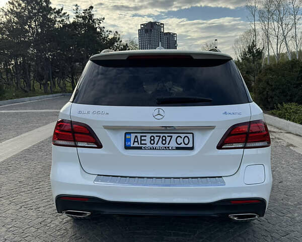 Белый Мерседес ГЛЕ-Класс, объемом двигателя 3 л и пробегом 225 тыс. км за 31000 $, фото 15 на Automoto.ua