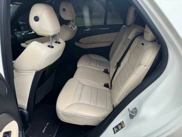 Білий Мерседес ГЛЕ-Клас, об'ємом двигуна 5.5 л та пробігом 73 тис. км за 18300 $, фото 14 на Automoto.ua