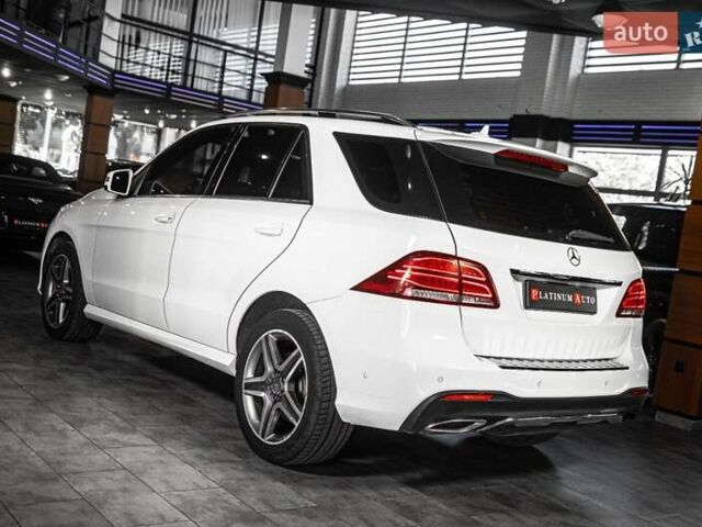 Белый Мерседес ГЛЕ-Класс, объемом двигателя 2.14 л и пробегом 179 тыс. км за 27900 $, фото 56 на Automoto.ua