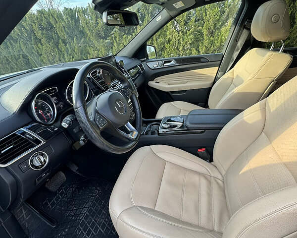 Белый Мерседес ГЛЕ-Класс, объемом двигателя 3 л и пробегом 225 тыс. км за 31000 $, фото 6 на Automoto.ua