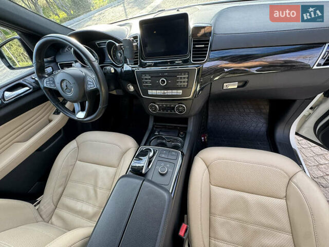 Белый Мерседес ГЛЕ-Класс, объемом двигателя 3 л и пробегом 225 тыс. км за 31000 $, фото 11 на Automoto.ua