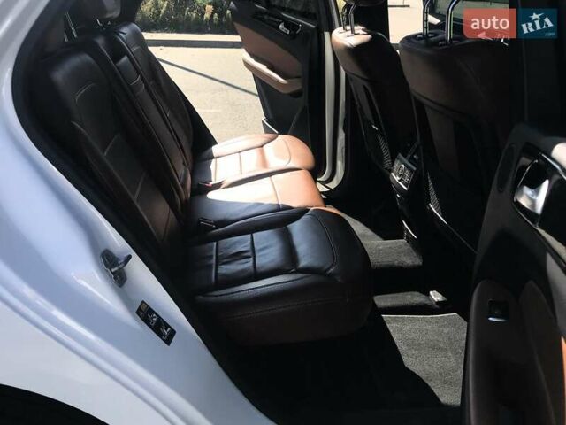 Белый Мерседес ГЛЕ-Класс, объемом двигателя 3 л и пробегом 188 тыс. км за 29500 $, фото 36 на Automoto.ua