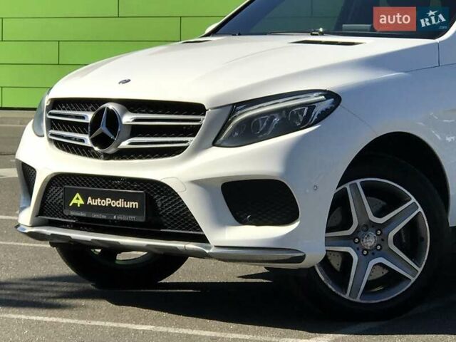 Белый Мерседес ГЛЕ-Класс, объемом двигателя 3 л и пробегом 188 тыс. км за 29500 $, фото 7 на Automoto.ua