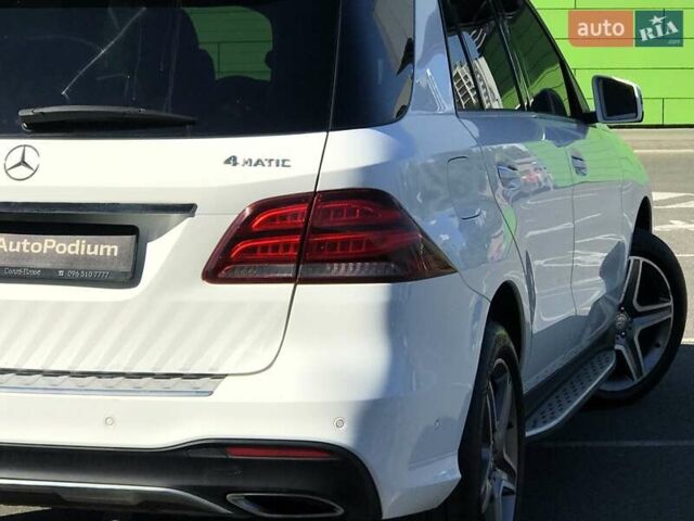 Белый Мерседес ГЛЕ-Класс, объемом двигателя 3 л и пробегом 188 тыс. км за 29500 $, фото 15 на Automoto.ua