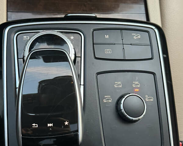 Белый Мерседес ГЛЕ-Класс, объемом двигателя 3 л и пробегом 160 тыс. км за 35500 $, фото 30 на Automoto.ua