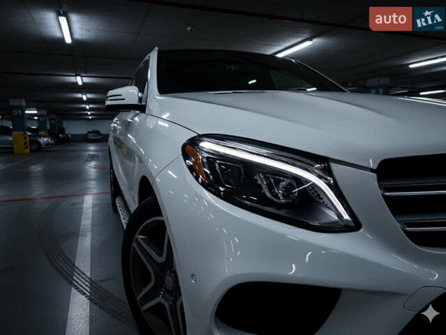 Белый Мерседес ГЛЕ-Класс, объемом двигателя 2.99 л и пробегом 139 тыс. км за 41000 $, фото 3 на Automoto.ua