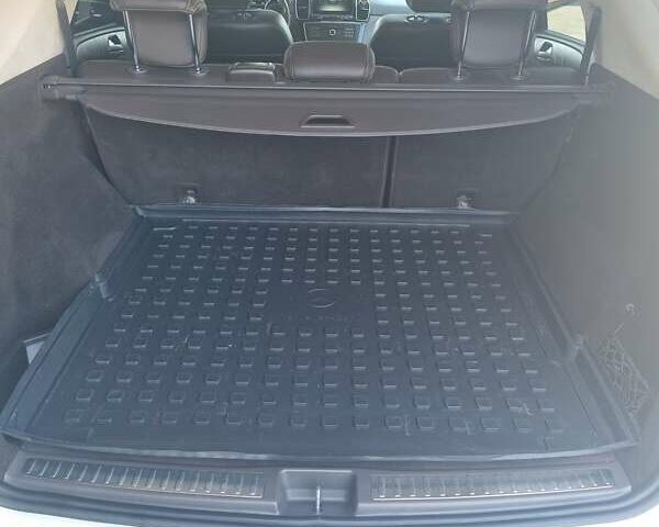 Мерседес ГЛЕ-Клас 2016 у Луцьку на Automoto.ua Білий Мерседес ГЛЕ-Клас, об'ємом двигуна 3 л та пробігом 194 тис. км за 34900 $, фото 19 на Automoto.ua