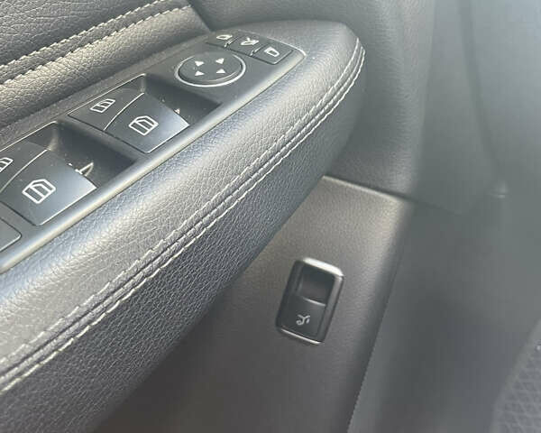 Белый Мерседес ГЛЕ-Класс, объемом двигателя 3.5 л и пробегом 100 тыс. км за 40500 $, фото 21 на Automoto.ua