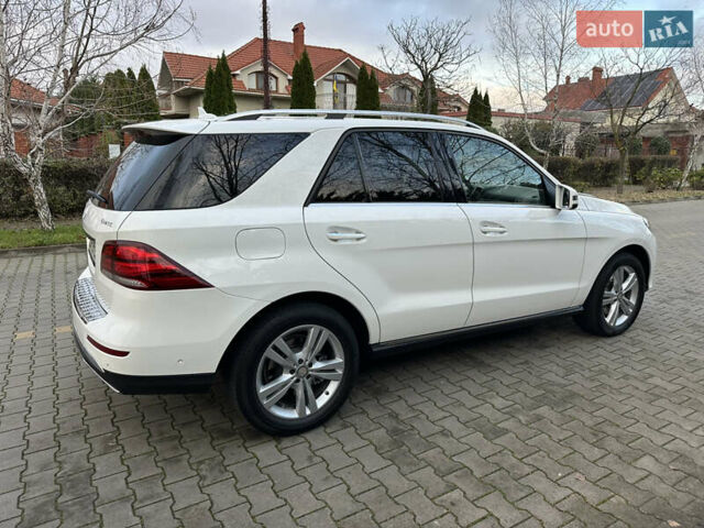 Белый Мерседес ГЛЕ-Класс, объемом двигателя 3 л и пробегом 59 тыс. км за 38500 $, фото 4 на Automoto.ua