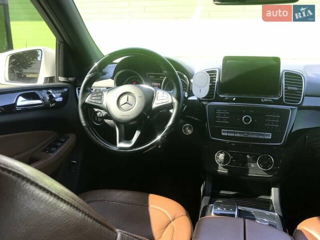 Белый Мерседес ГЛЕ-Класс, объемом двигателя 3 л и пробегом 188 тыс. км за 29500 $, фото 43 на Automoto.ua