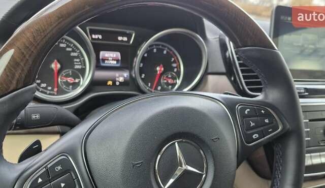 Белый Мерседес ГЛЕ-Класс, объемом двигателя 3 л и пробегом 117 тыс. км за 47000 $, фото 8 на Automoto.ua