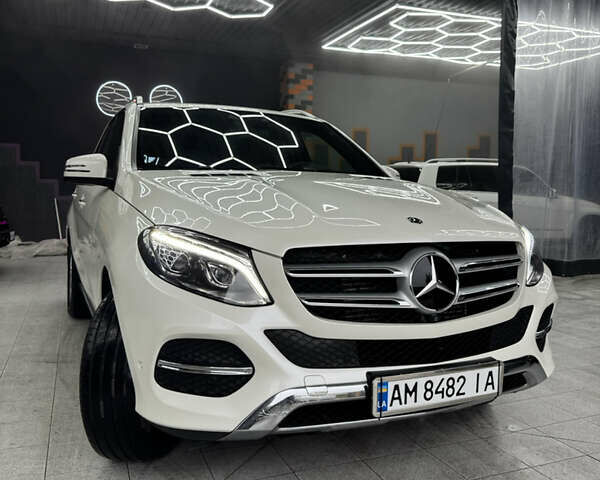 Белый Мерседес ГЛЕ-Класс, объемом двигателя 2.14 л и пробегом 112 тыс. км за 34999 $, фото 5 на Automoto.ua