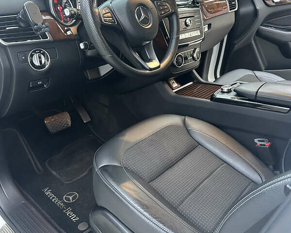 Мерседес ГЛЕ-Класс 2017 в Снятине на Automoto.ua Белый Мерседес ГЛЕ-Класс, объемом двигателя 2.14 л и пробегом 84 тыс. км за 34900 $, фото 26 на Automoto.ua