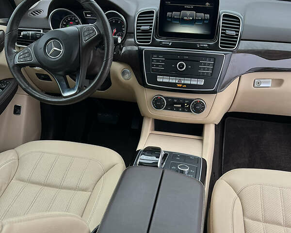 Белый Мерседес ГЛЕ-Класс, объемом двигателя 3.5 л и пробегом 110 тыс. км за 25500 $, фото 24 на Automoto.ua