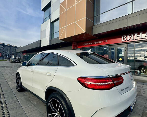 Белый Мерседес ГЛЕ-Класс, объемом двигателя 2.99 л и пробегом 159 тыс. км за 45000 $, фото 6 на Automoto.ua