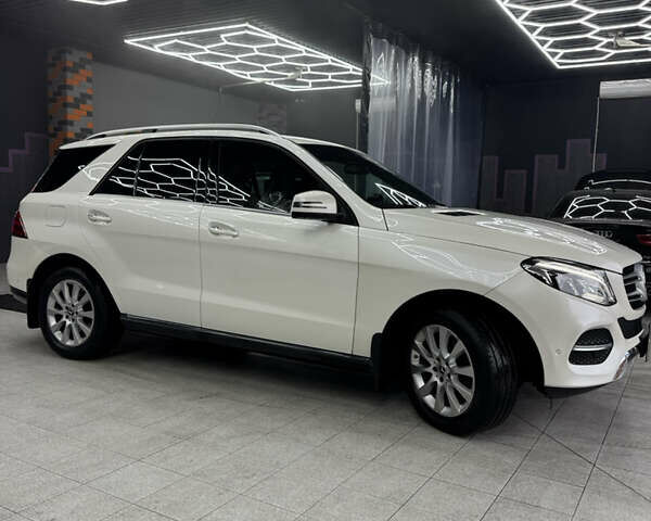 Белый Мерседес ГЛЕ-Класс, объемом двигателя 2.14 л и пробегом 112 тыс. км за 34999 $, фото 10 на Automoto.ua