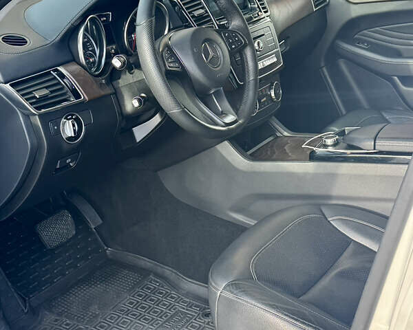 Белый Мерседес ГЛЕ-Класс, объемом двигателя 2.99 л и пробегом 159 тыс. км за 45000 $, фото 8 на Automoto.ua