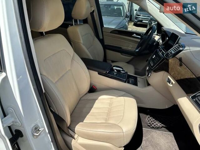Белый Мерседес ГЛЕ-Класс, объемом двигателя 3.5 л и пробегом 163 тыс. км за 27600 $, фото 9 на Automoto.ua