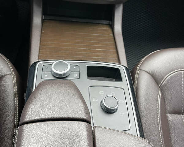 Белый Мерседес ГЛЕ-Класс, объемом двигателя 2.2 л и пробегом 285 тыс. км за 24500 $, фото 22 на Automoto.ua