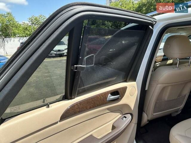 Белый Мерседес ГЛЕ-Класс, объемом двигателя 3.5 л и пробегом 163 тыс. км за 27600 $, фото 16 на Automoto.ua