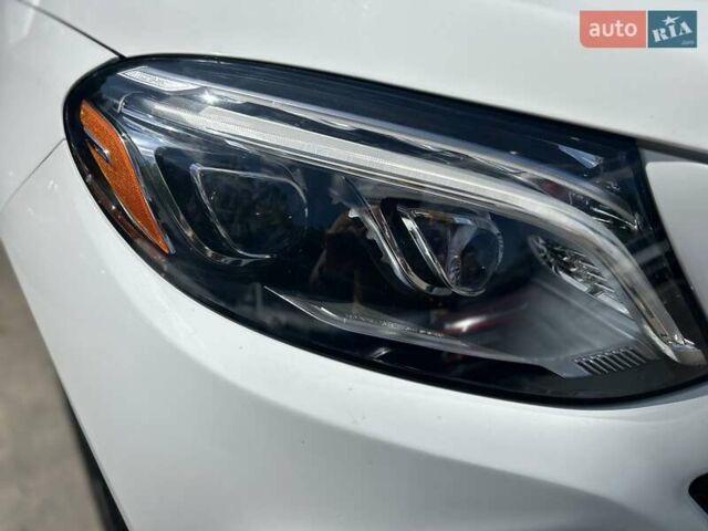 Белый Мерседес ГЛЕ-Класс, объемом двигателя 3.5 л и пробегом 163 тыс. км за 27600 $, фото 5 на Automoto.ua