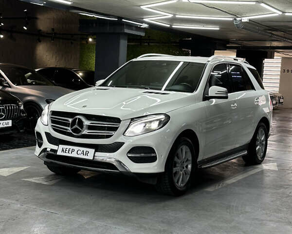 Белый Мерседес ГЛЕ-Класс, объемом двигателя 2.14 л и пробегом 150 тыс. км за 29999 $, фото 5 на Automoto.ua