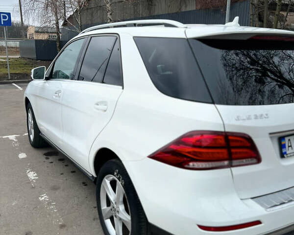 Белый Мерседес ГЛЕ-Класс, объемом двигателя 3.5 л и пробегом 110 тыс. км за 25500 $, фото 1 на Automoto.ua