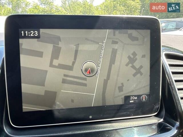 Белый Мерседес ГЛЕ-Класс, объемом двигателя 3.5 л и пробегом 163 тыс. км за 27600 $, фото 27 на Automoto.ua