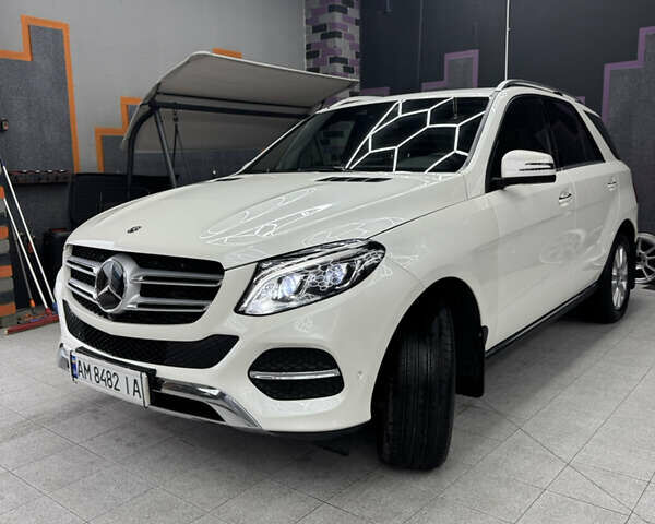 Белый Мерседес ГЛЕ-Класс, объемом двигателя 2.14 л и пробегом 112 тыс. км за 34999 $, фото 45 на Automoto.ua