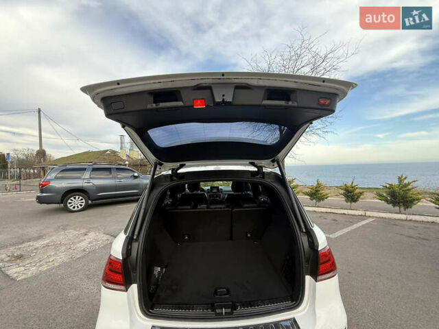 Белый Мерседес ГЛЕ-Класс, объемом двигателя 2.14 л и пробегом 166 тыс. км за 33500 $, фото 8 на Automoto.ua