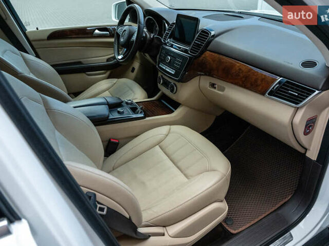 Белый Мерседес ГЛЕ-Класс, объемом двигателя 2.14 л и пробегом 172 тыс. км за 31000 $, фото 47 на Automoto.ua