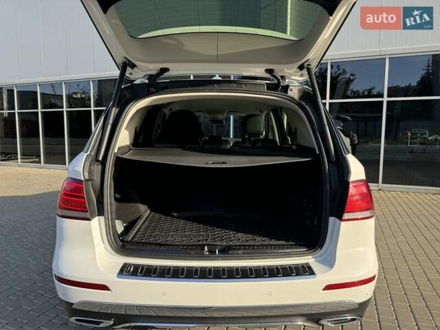 Белый Мерседес ГЛЕ-Класс, объемом двигателя 2.14 л и пробегом 161 тыс. км за 31500 $, фото 40 на Automoto.ua