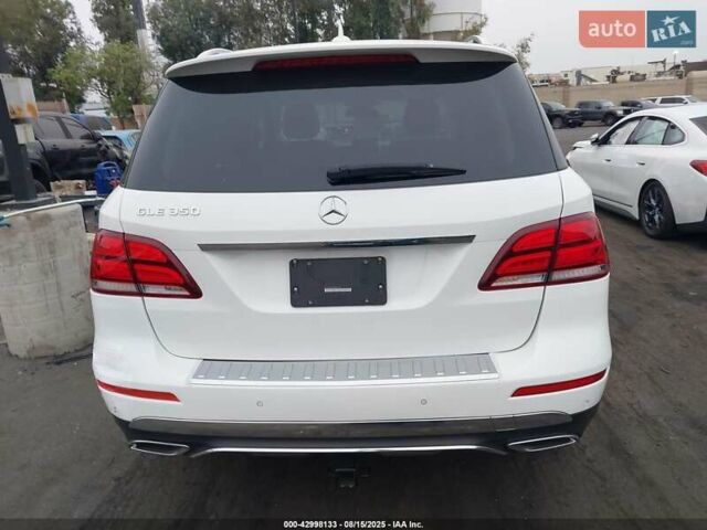 Белый Мерседес ГЛЕ-Класс, объемом двигателя 3 л и пробегом 125 тыс. км за 15500 $, фото 3 на Automoto.ua