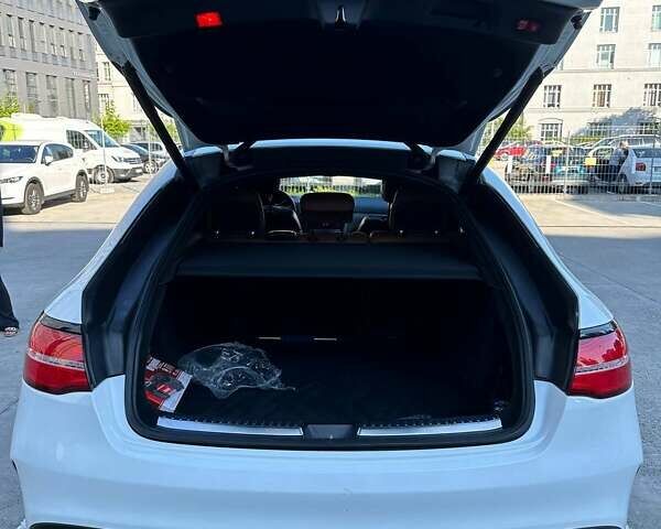 Белый Мерседес ГЛЕ-Класс, объемом двигателя 3 л и пробегом 144 тыс. км за 41000 $, фото 6 на Automoto.ua