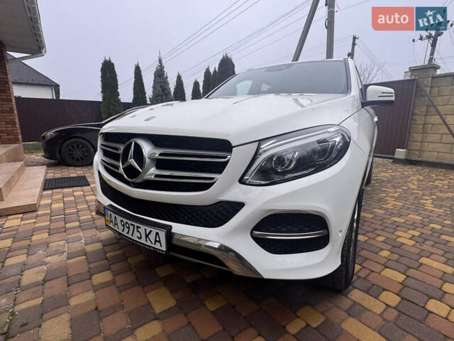 Белый Мерседес ГЛЕ-Класс, объемом двигателя 2.1 л и пробегом 164 тыс. км за 31500 $, фото 1 на Automoto.ua
