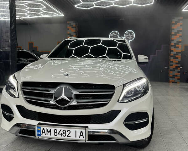 Белый Мерседес ГЛЕ-Класс, объемом двигателя 2.14 л и пробегом 112 тыс. км за 34999 $, фото 1 на Automoto.ua