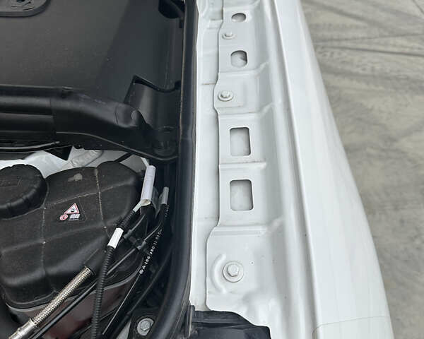 Мерседес ГЛЕ-Класс 2017 в Снятине на Automoto.ua Белый Мерседес ГЛЕ-Класс, объемом двигателя 2.14 л и пробегом 84 тыс. км за 34900 $, фото 45 на Automoto.ua